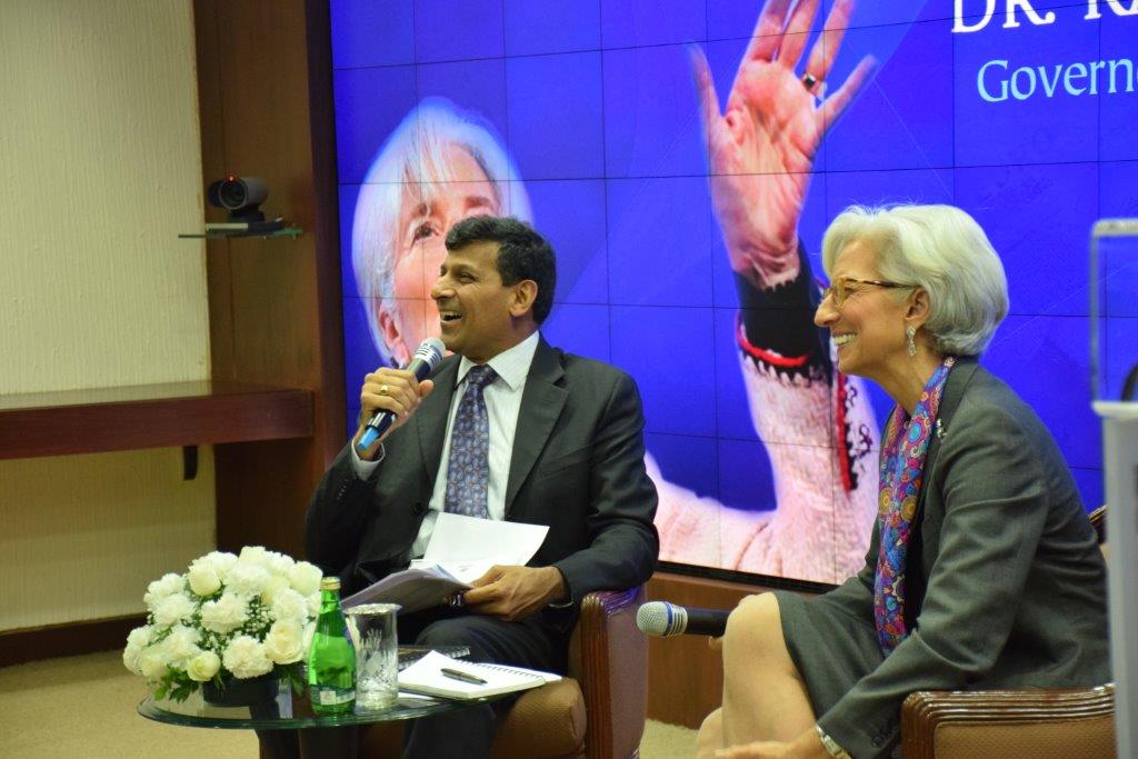 Governor Dr. Raghuram Rajan and Ms. Christine Lagarde, Managing Director, IMF, all smiles at a remark